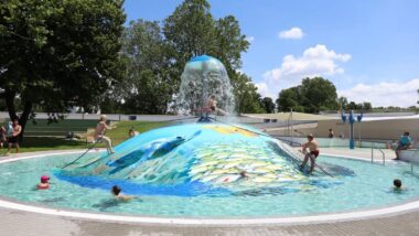 Kąpielisko termalne Rába Quelle w Győr 08