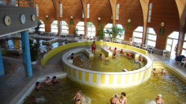 Tiszaújváros - baseny