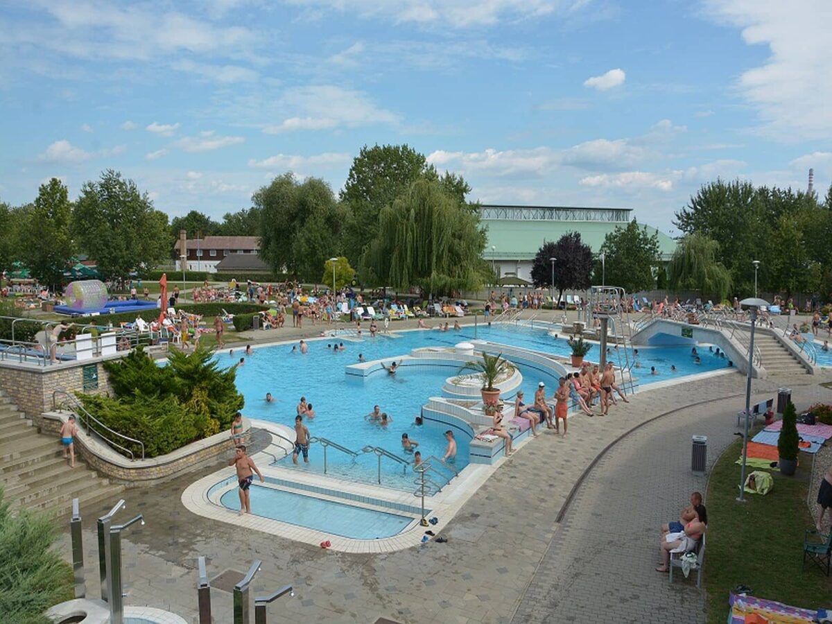 Tiszaújváros - letnie kąpielisko termalne