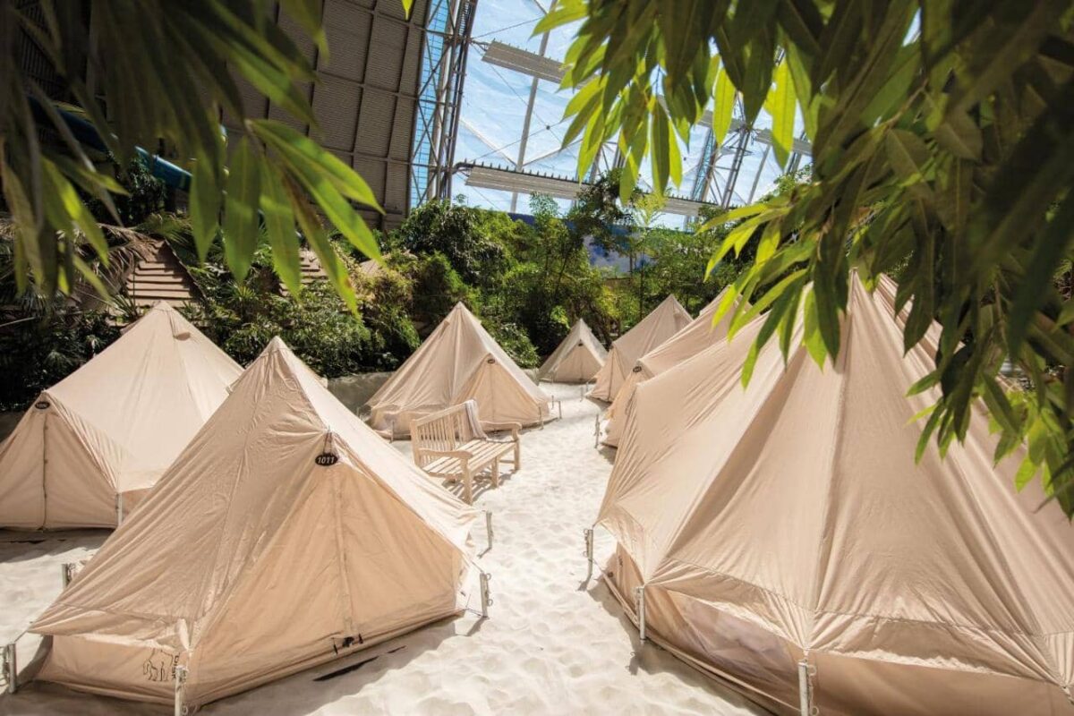 Tropical Islands Berlin - noclegi w namiotach - glamping